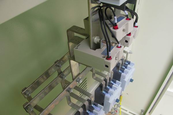 广州配电柜-应急照明配电柜使用对工作人员的具